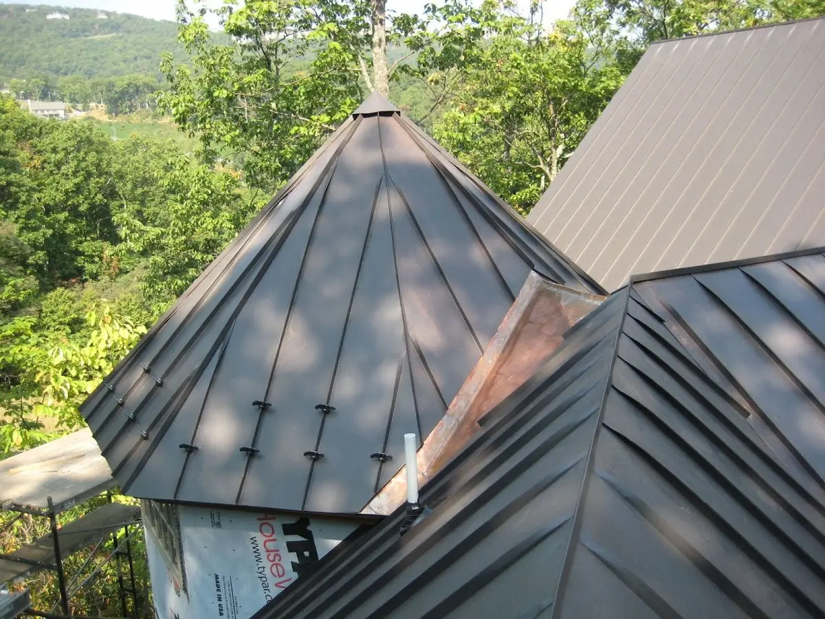 Professional Roof Tarp Installation by Craftsman Roofing in Crosstown